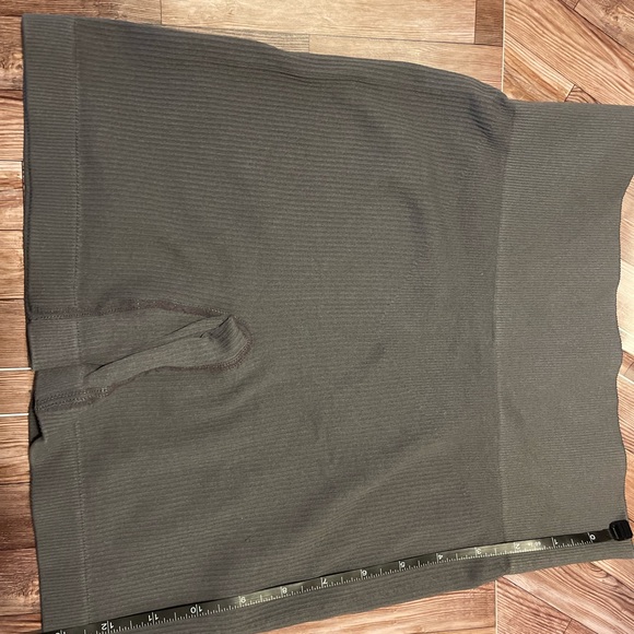 Source Unknown Dark Green Ribbed Bike Shorts - Picture 5 of 5